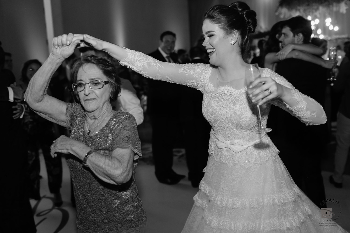 casamento sapato noiva casa lis goiania savio e sonia vero festas espaco fotografico 