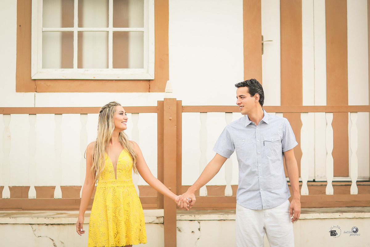 Pirenópolis e seu charme para as sessões fotográfica pre-wedding, save the date, trash the dress e e-session. Por Espaço Fotográfico