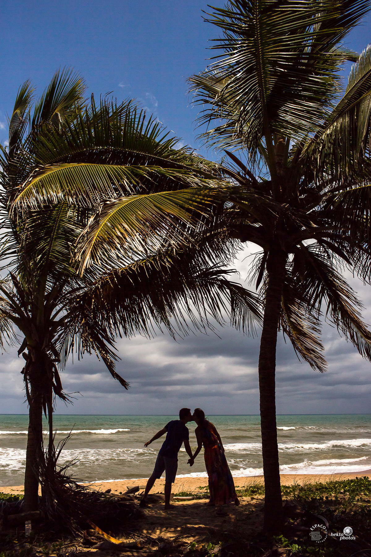 Por do sol - Praia de Imbassai - Resort - trash the dress - fotografia de casamento