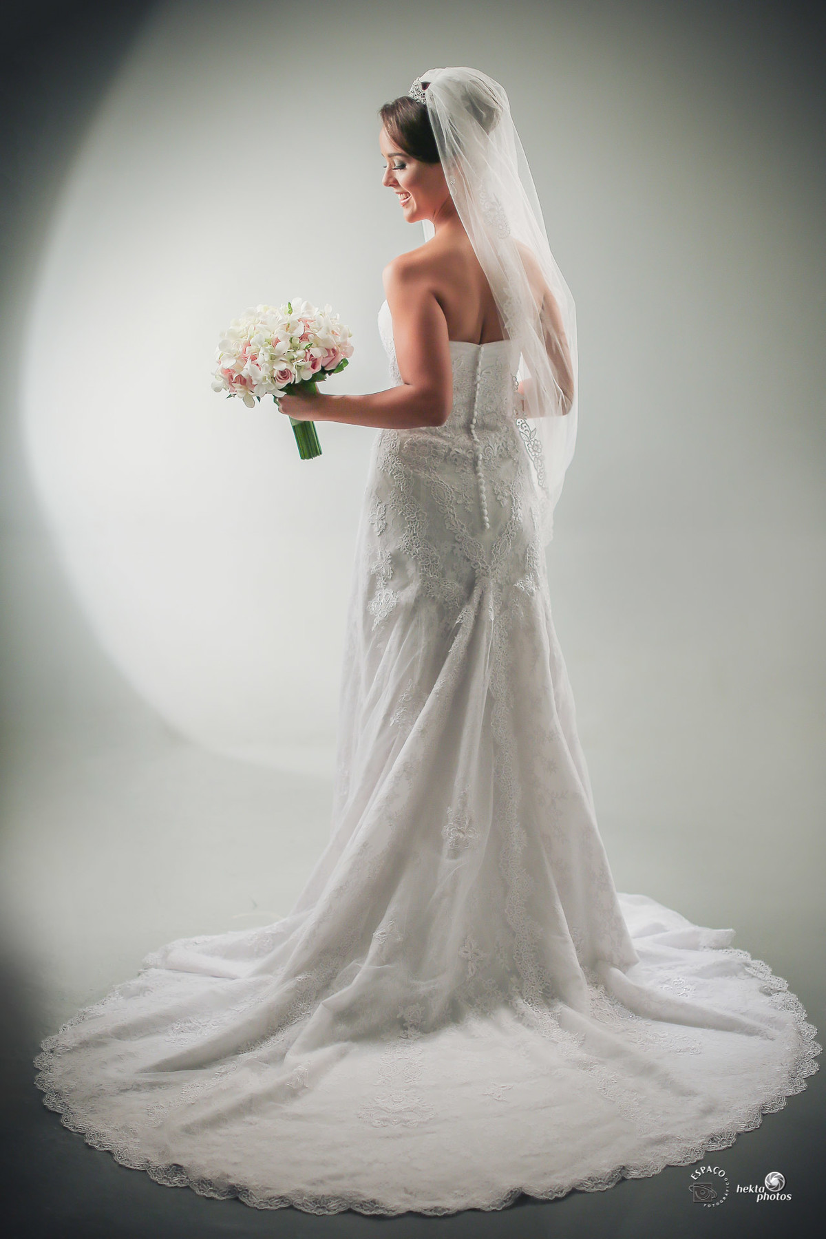 Produção da noiva - por Espaço Fotográfico - Goiânia - Fotografia de Casamento