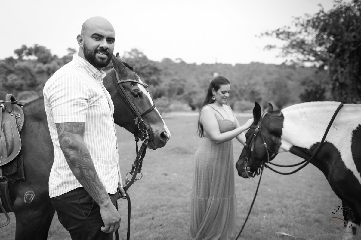 Haras qualite noiva noivo pre wedding casamento ensaio vestido de noiva bouquet casamento no campo fazenda cavalo haras