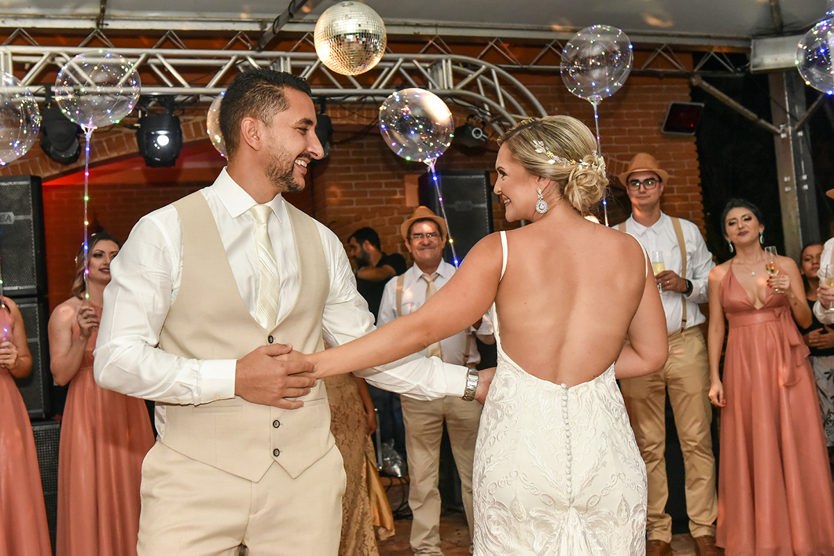 fotografias de casamento Ribeirão Preto e Região São Paulo - Wedding - Pre wedding - Alianças - Bride - Casei - Noivas - Noivinha - Noivo - Buque - Making Of - Cerimonialista