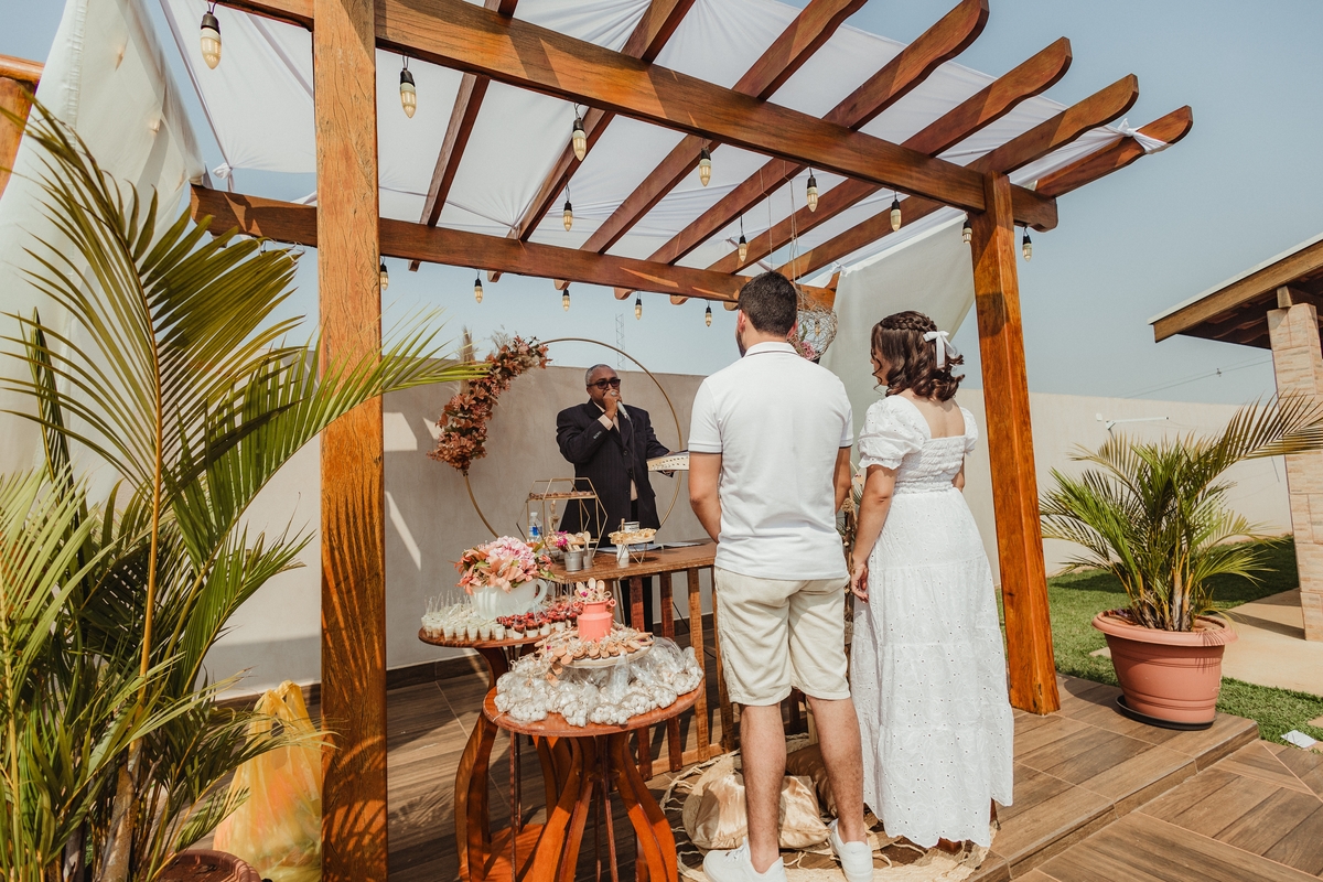 Noivos + Pastor 16mm