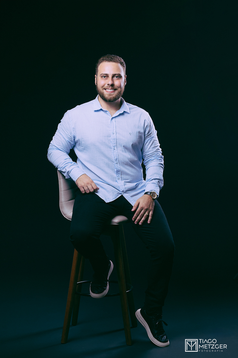 Ensaio Corporativo, Contador; Tiago Metzger