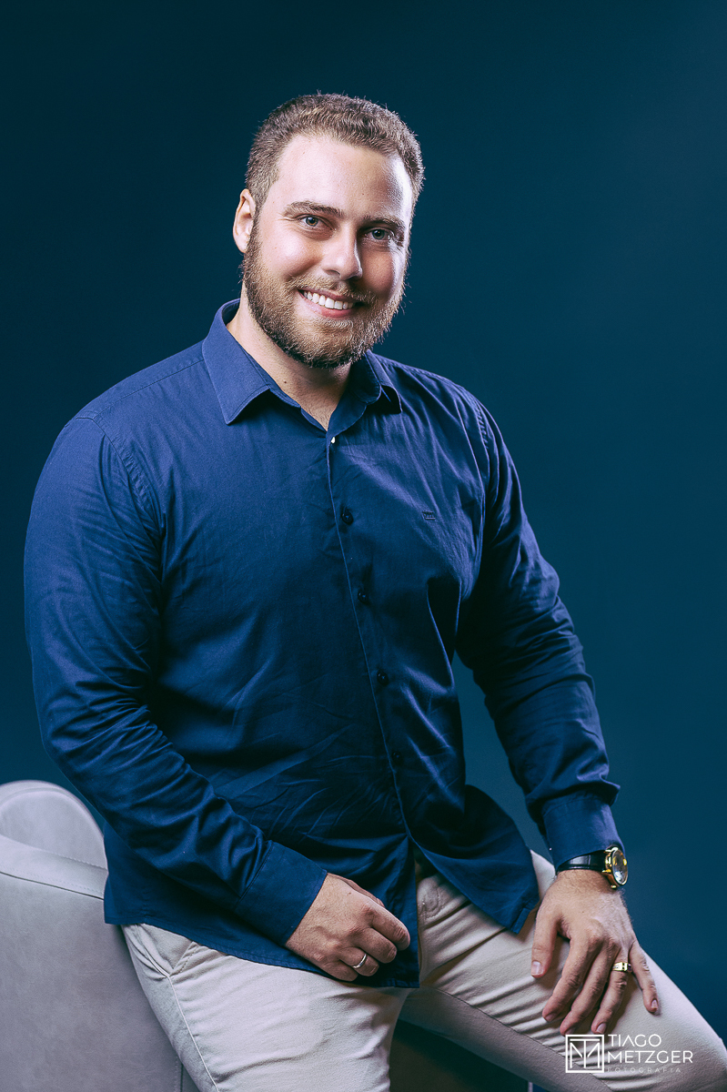 Ensaio Corporativo, Contador; Tiago Metzger