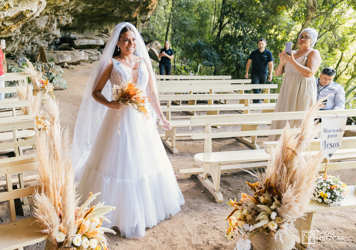 destination wedding; alfredo wagner; gruta do poco certo; tiago metzger; tmtz; garden eventos