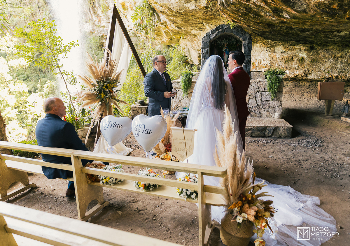 destination wedding; alfredo wagner; gruta do poco certo; tiago metzger; tmtz; garden eventos