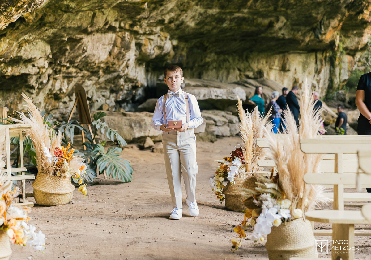 destination wedding; alfredo wagner; gruta do poco certo; tiago metzger; tmtz; garden eventos