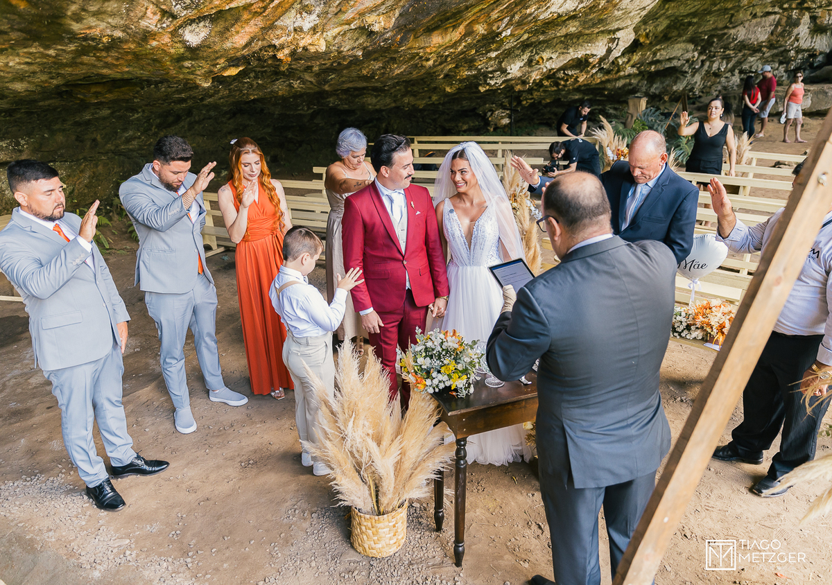 destination wedding; alfredo wagner; gruta do poco certo; tiago metzger; tmtz; garden eventos