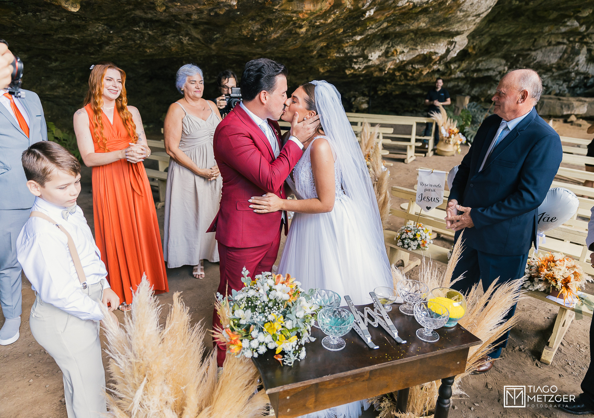 destination wedding; alfredo wagner; gruta do poco certo; tiago metzger; tmtz; garden eventos