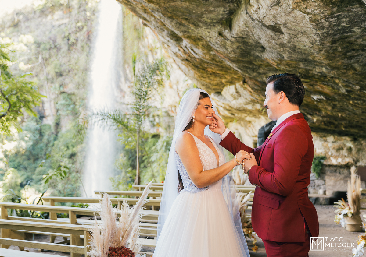 destination wedding; alfredo wagner; gruta do poco certo; tiago metzger; tmtz; garden eventos
