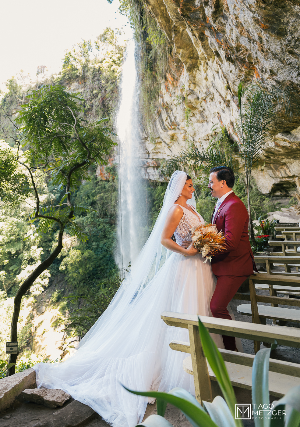 destination wedding; alfredo wagner; gruta do poco certo; tiago metzger; tmtz; garden eventos
