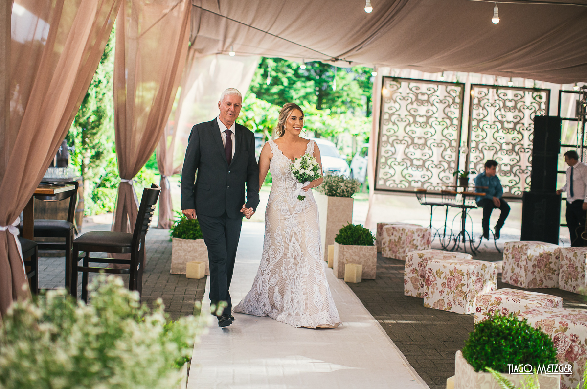 casamento ao ar livre; casamento rio do sul; casamento campo; casamento osteria la campagna; book externo; noivos; casal