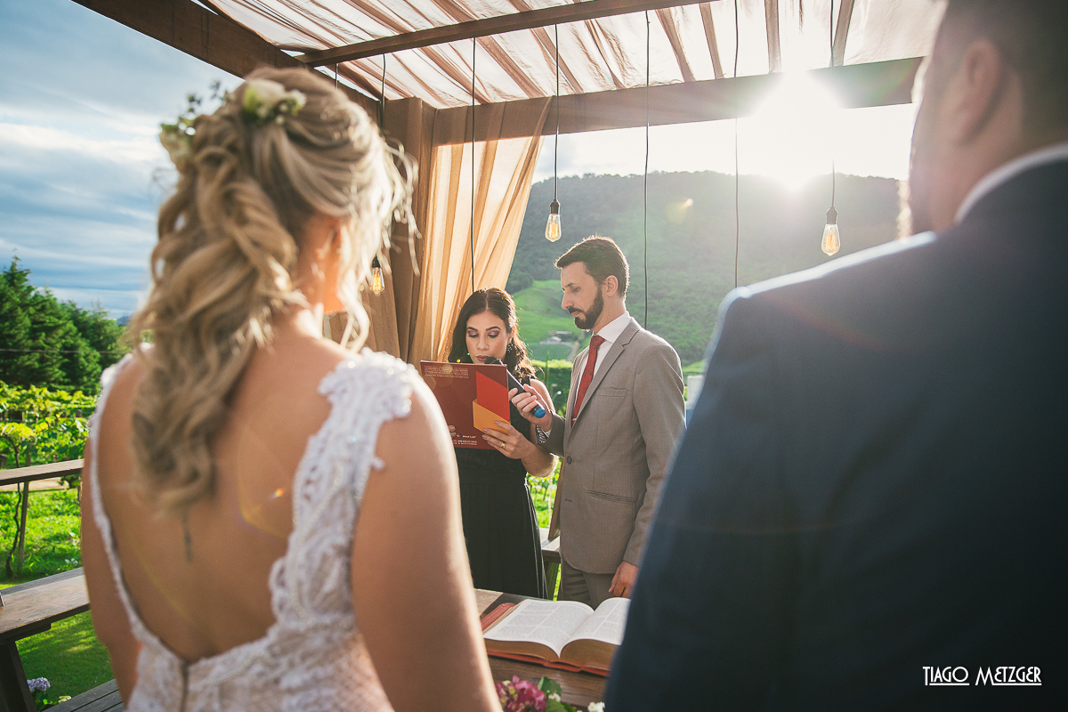 casamento ao ar livre; casamento rio do sul; casamento campo; casamento osteria la campagna; book externo; noivos; casal