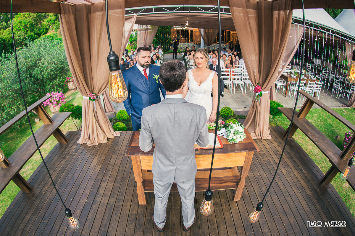 casamento ao ar livre; casamento rio do sul; casamento campo; casamento osteria la campagna; book externo; noivos; casal