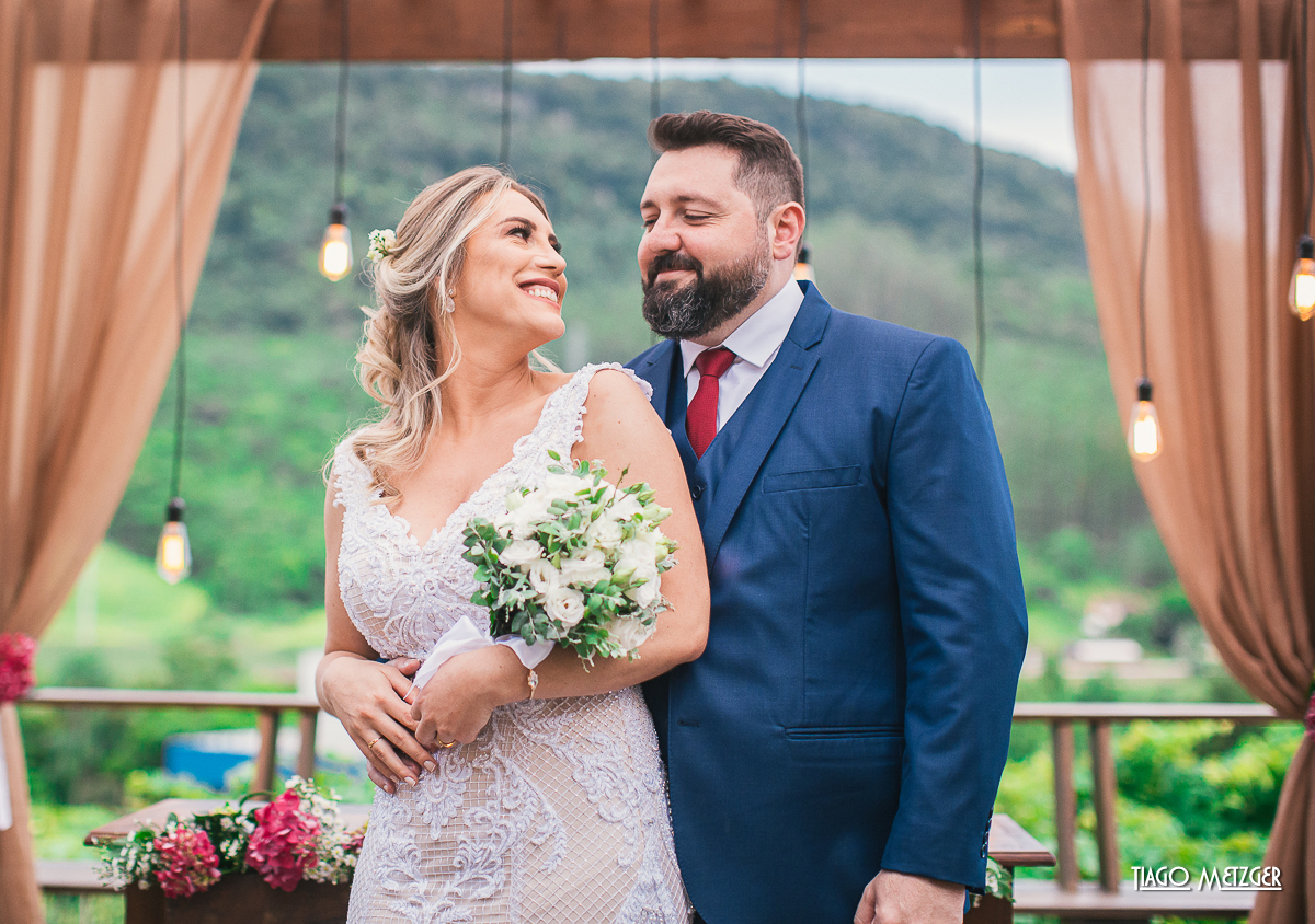 casamento ao ar livre; casamento rio do sul; casamento campo; casamento osteria la campagna; book externo; noivos; casal