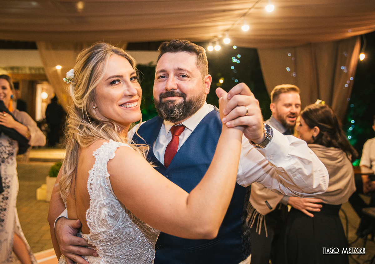 casamento ao ar livre; casamento rio do sul; casamento campo; casamento osteria la campagna; book externo; noivos; casal