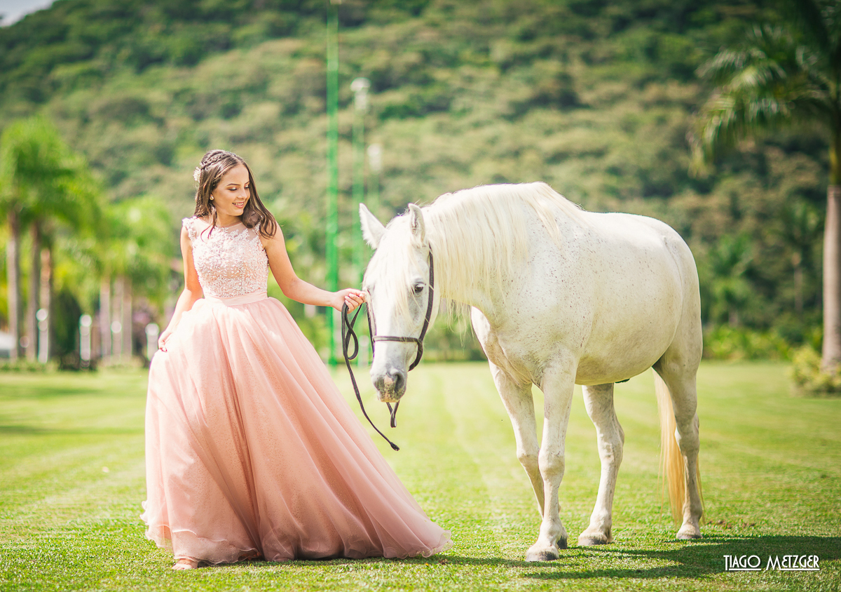 Book 15 anos; Debutante; Fazzenda Park Hotel; ensaio fotografico; Tiago Metzger; Book Externo