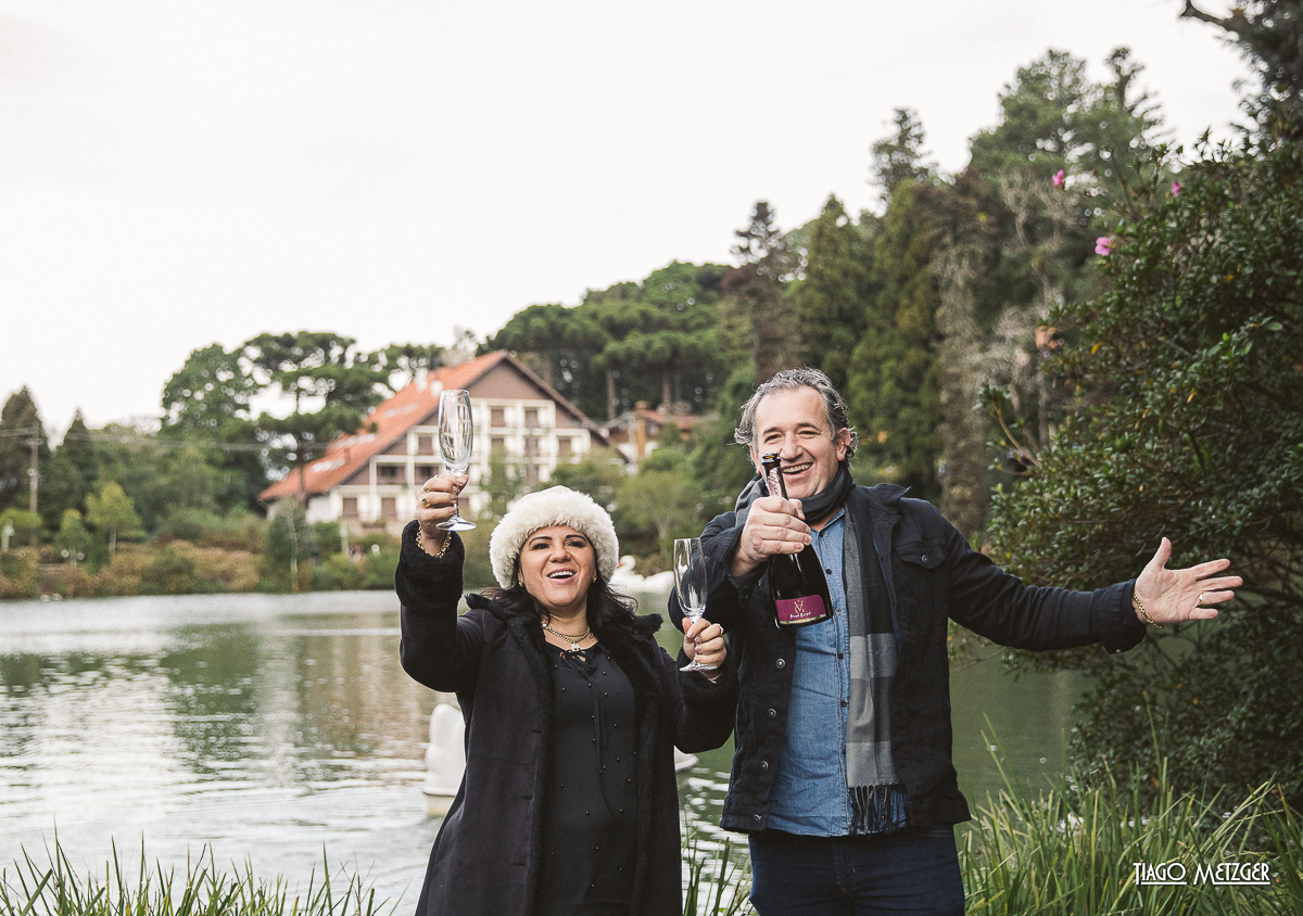 - Ensaio de Casal; Gramado RS; Canela RS; Ensaio de Casal na serra gaúcha; Book de casal em Gramado