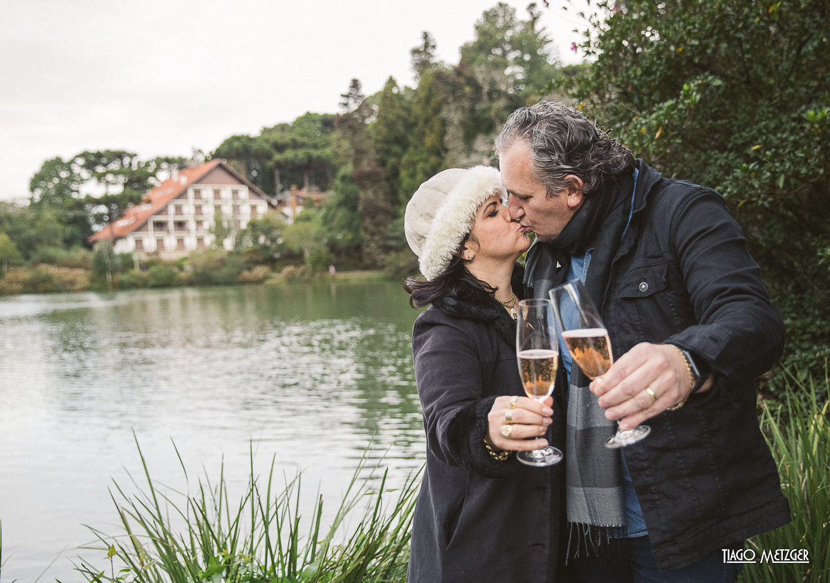 - Ensaio de Casal; Gramado RS; Canela RS; Ensaio de Casal na serra gaúcha; Book de casal em Gramado