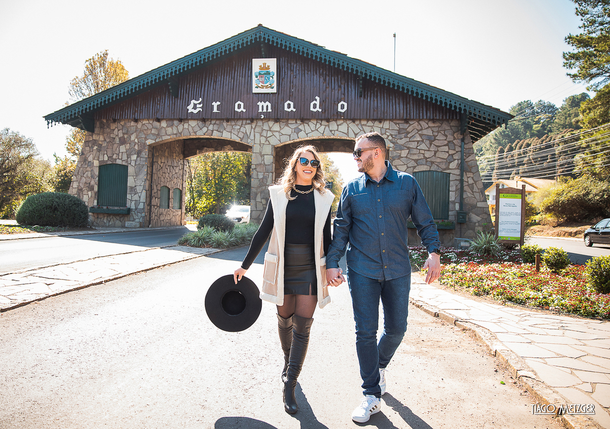 Pórtico de Entrada; Hotel Coline de France; Ensaio de casal; Ensaio em Gramado e Canela; Tiago Metzger; Casamentos dos sonhos; Rua torta; ensaio de casal em gramado