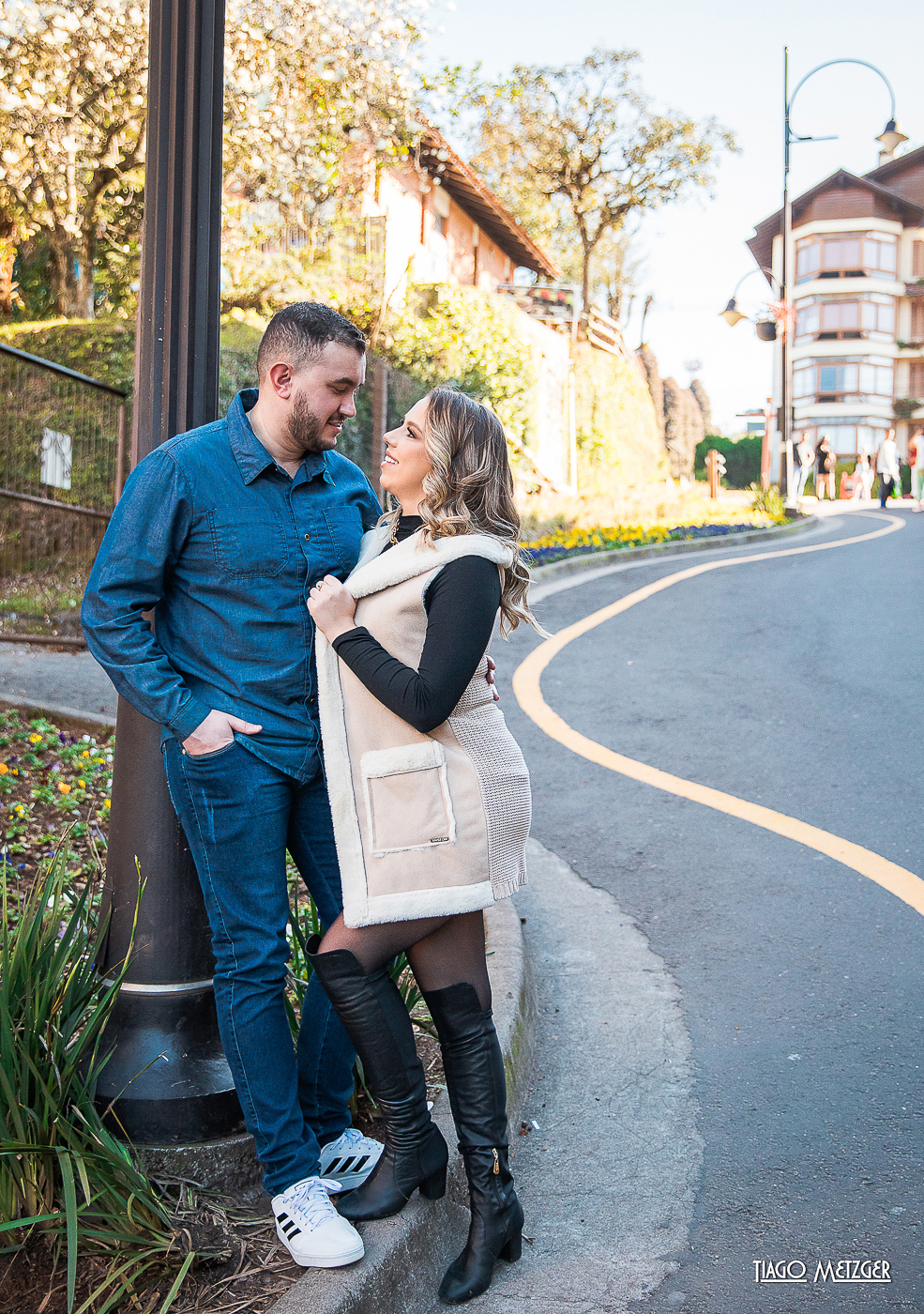 Pórtico de Entrada; Hotel Coline de France; Ensaio de casal; Ensaio em Gramado e Canela; Tiago Metzger; Casamentos dos sonhos; Rua torta; ensaio de casal em gramado