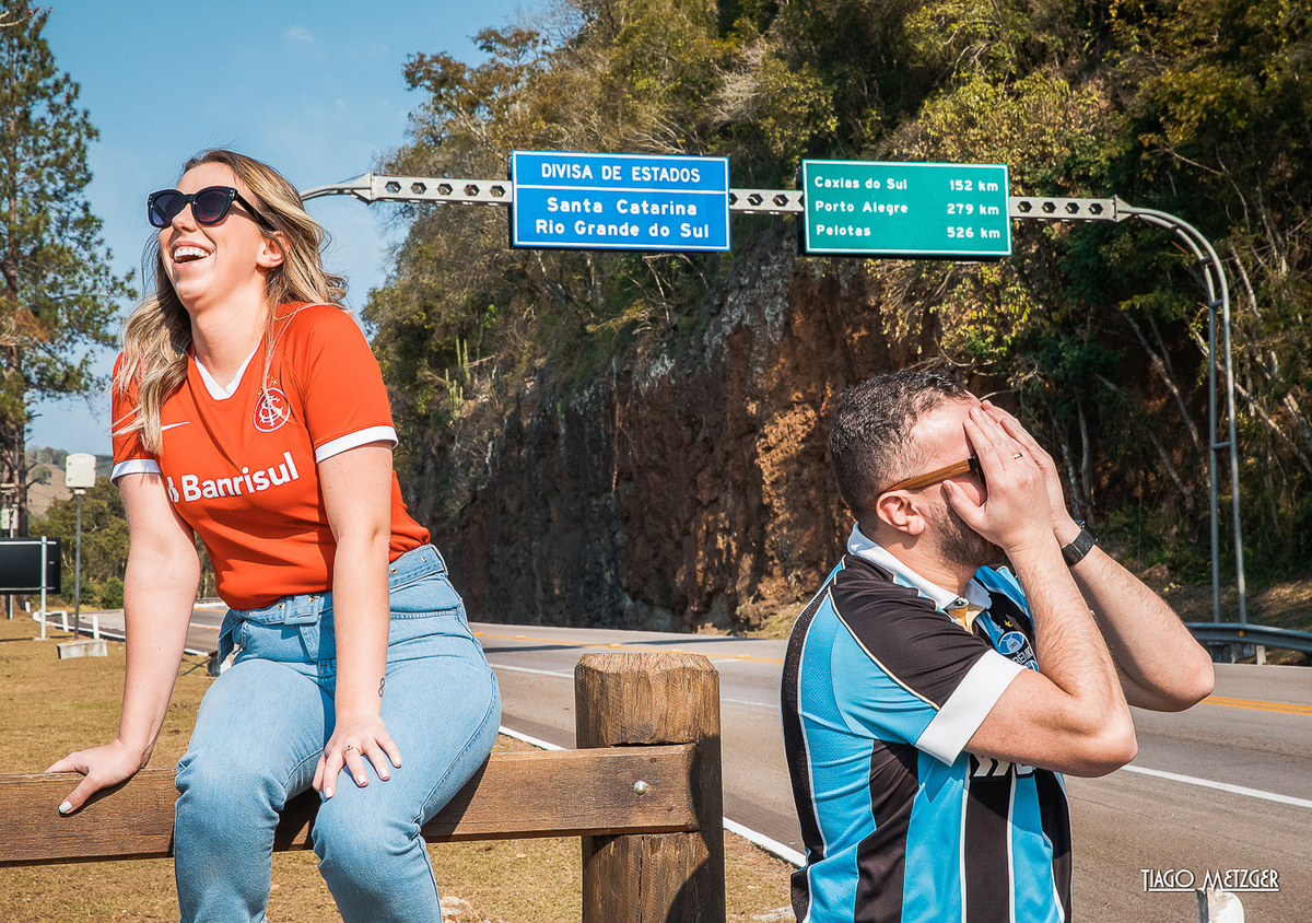 Pórtico de Entrada; Hotel Coline de France; Ensaio de casal; Ensaio em Gramado e Canela; Tiago Metzger; Casamentos dos sonhos; Rua torta; ensaio de casal em gramado; Lago Negro; Catedral de pedra em Canela; Pórtico de Entrada; Hotel Coline de France; Ensa