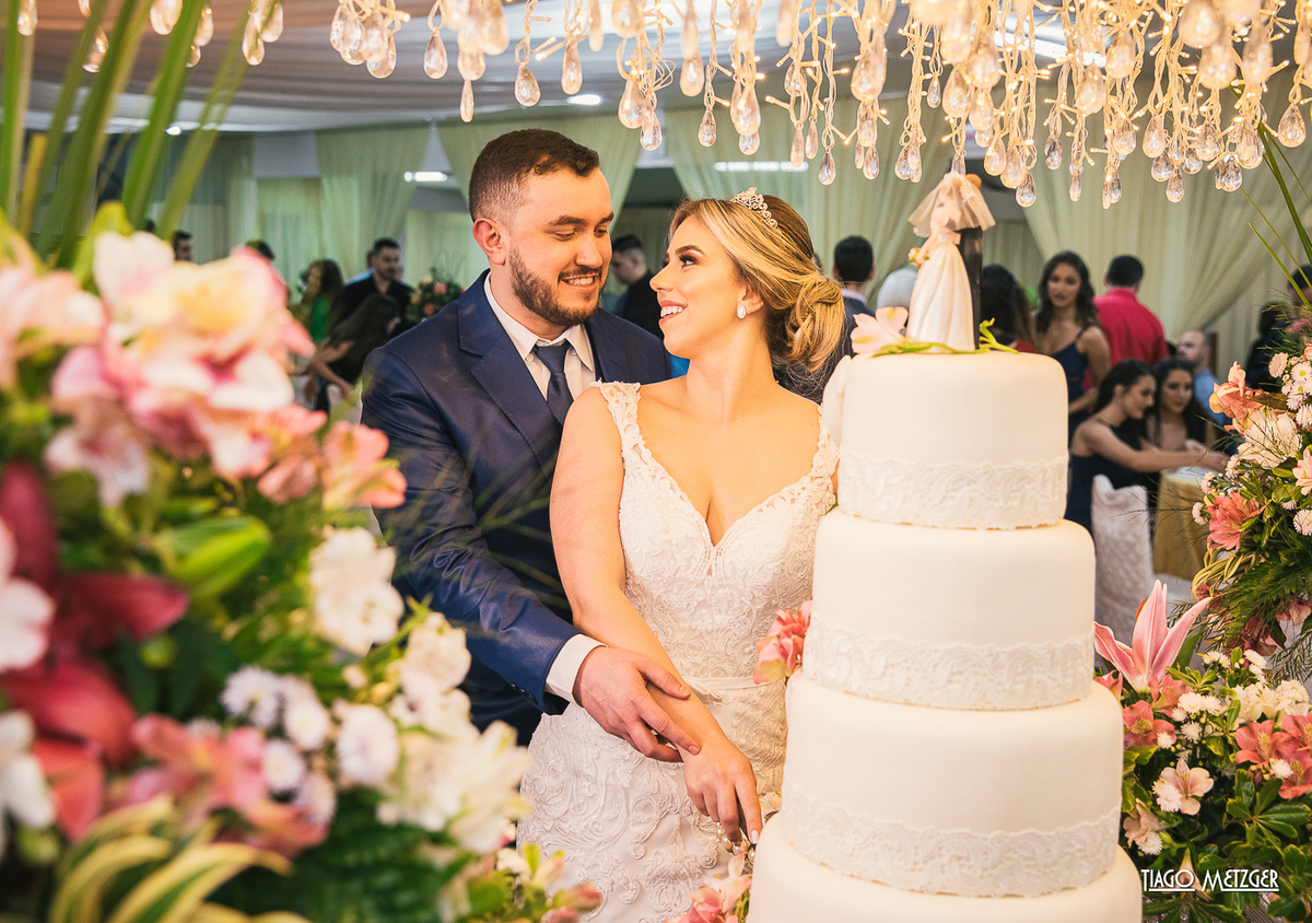 casamento; weddingday; #wedding #noivassc #casamento #noiva #vestidonoiva
#noivas2021 #noivasdobrasil #noivas #casando #casei
#weddingphotography#weddinginspiration
#weddingforward #weddingphoto #riodosul #noivos
#instabride #instawedding ; Noivoslages