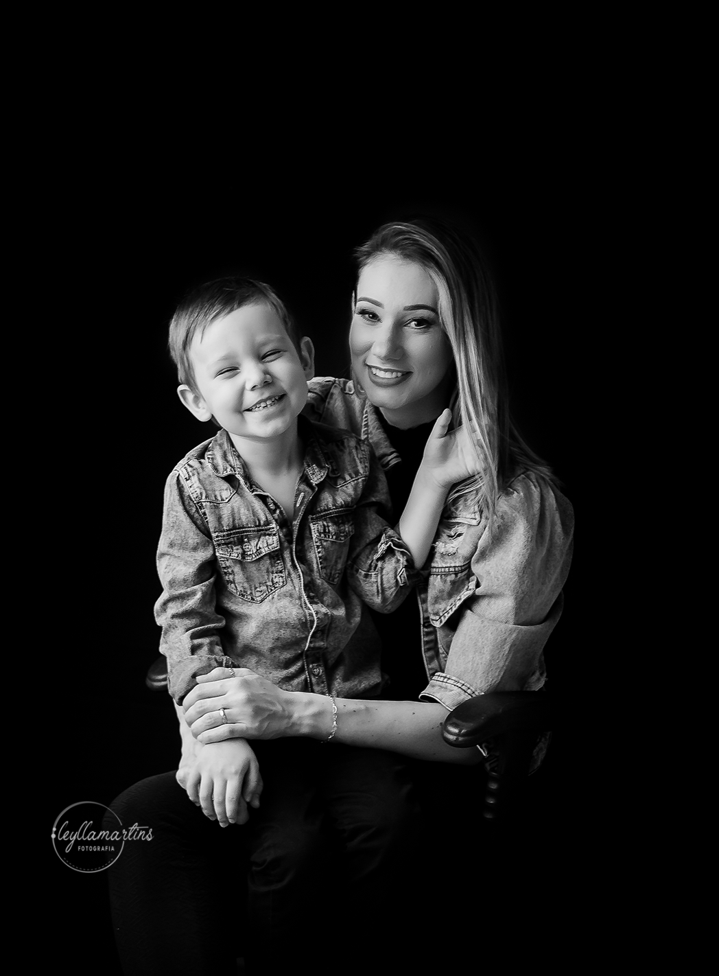 ESTUDIO FOTOGRAFICO BELO HORIZONTE ENSAIO MAE E FILHO BOOK MENINO 