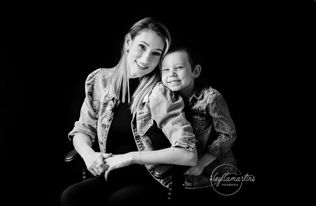 ESTUDIO FOTOGRAFICO BELO HORIZONTE ENSAIO MAE E FILHO BOOK MENINO ENSAIO FAMILIA 