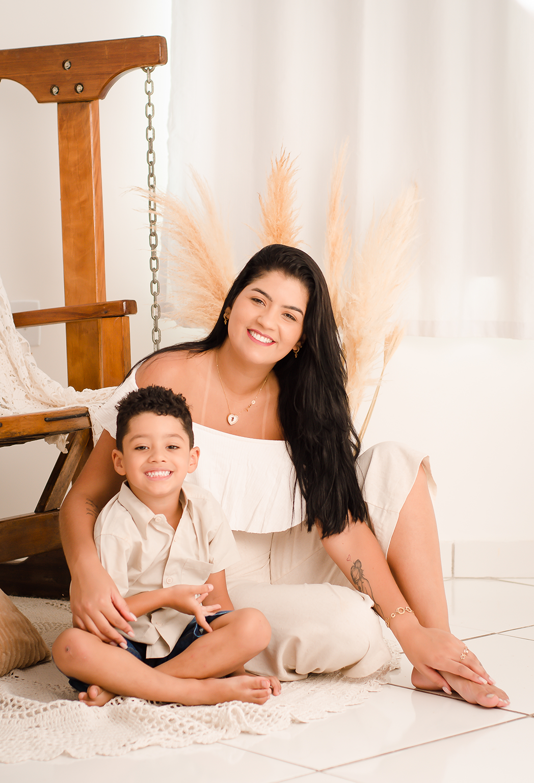 ENSAIO TAL MAE TAL FILHO MINI SESSÃO DIA DAS MÃES ESTÚDIO BELO HORIZONTE PAMPULHA CORAÇÃO EUCARISTICO BH 