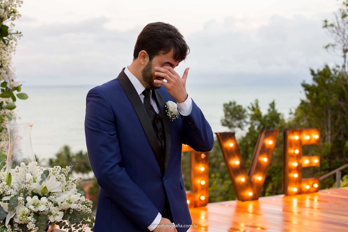 noivo chorando,noivo em trancoso, casar em trancoso, casamento em trancoso, casamento em arraial dajuda, fotografo em trancoso, fotografo em arraial dajuda, fotografo de casamento em trancoso,