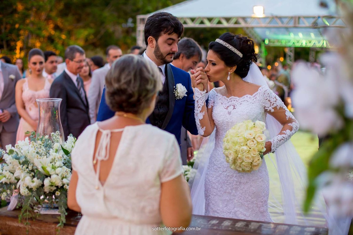 beijo na mão,noivo em trancoso, casar em trancoso, casamento em trancoso, casamento em arraial dajuda, fotografo em trancoso, fotografo em arraial dajuda, fotografo de casamento em trancoso,