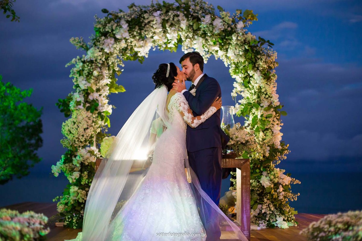 beijo dos noivos,noivo em trancoso, casar em trancoso, casamento em trancoso, casamento em arraial dajuda, fotografo em trancoso, fotografo em arraial dajuda, fotografo de casamento em trancoso,