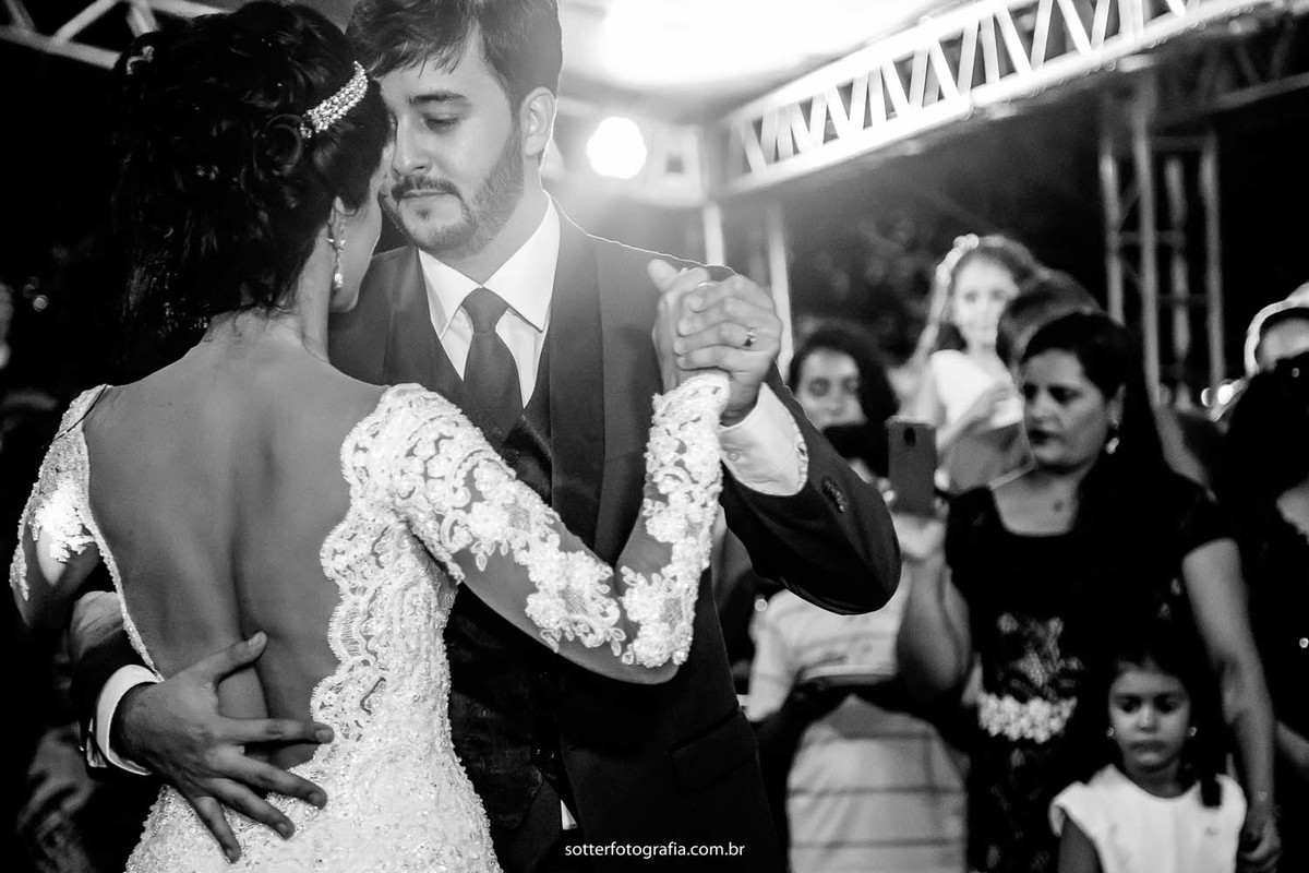 dança dos noivos,noivo em trancoso, casar em trancoso, casamento em trancoso, casamento em arraial dajuda, fotografo em trancoso, fotografo em arraial dajuda, fotografo de casamento em trancoso,