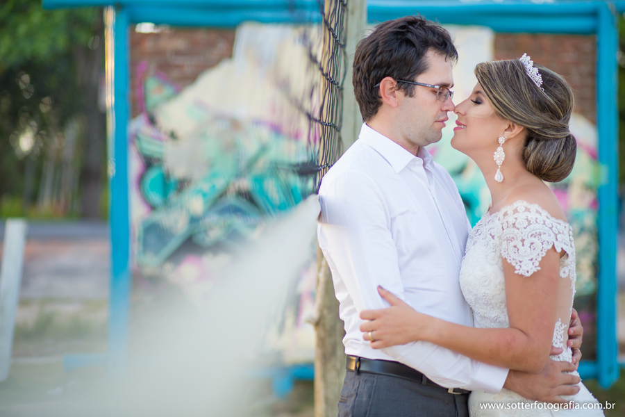 trash the drass, porto seguro, trancoso, arraial dajuda, casamento , casar ,  vestido de noiva , noiva classica , veu de noiva , lapis de noiva, bride , ensaio com cachorro , odhin , noivos ,casar na bahia , fotografo de casamento em trancoso , fotografo 