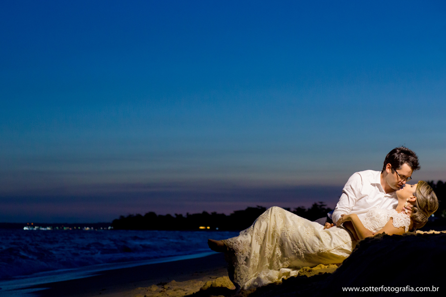 trash the drass, porto seguro, trancoso, arraial dajuda, casamento , casar ,  vestido de noiva , noiva classica , veu de noiva , lapis de noiva, bride , ensaio com cachorro , odhin , noivos ,casar na bahia , fotografo de casamento em trancoso , fotografo 