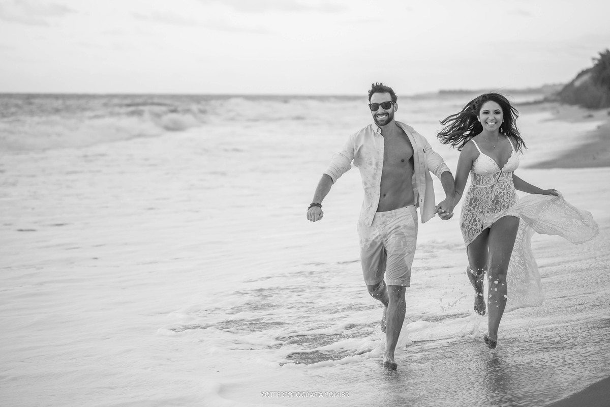 correndo na praia save the date sotter