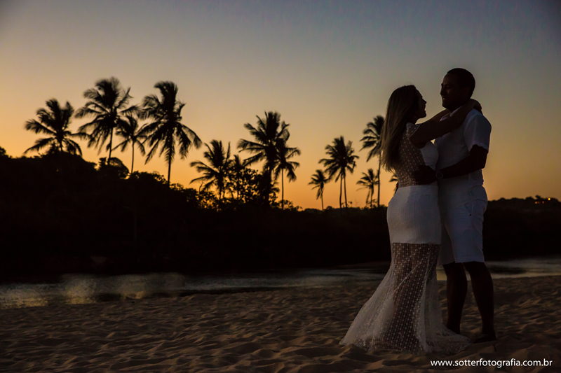 save the date , trancoso-ba , trancoso , fotografo de casamento porto seguro , fotografoa de casamento arraial dajuda , fotografo de casamento trancoso , fotografo de casamento bahia , wedding , vestido de noiva , ensaio fotografico em trancoso, casal em 