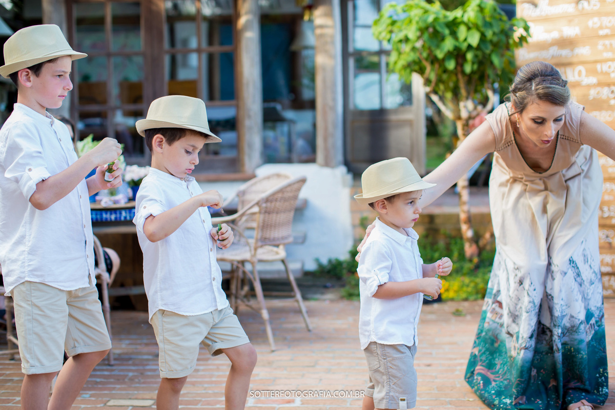 casamento casa de lia sotter fotografia entrada dos pagens