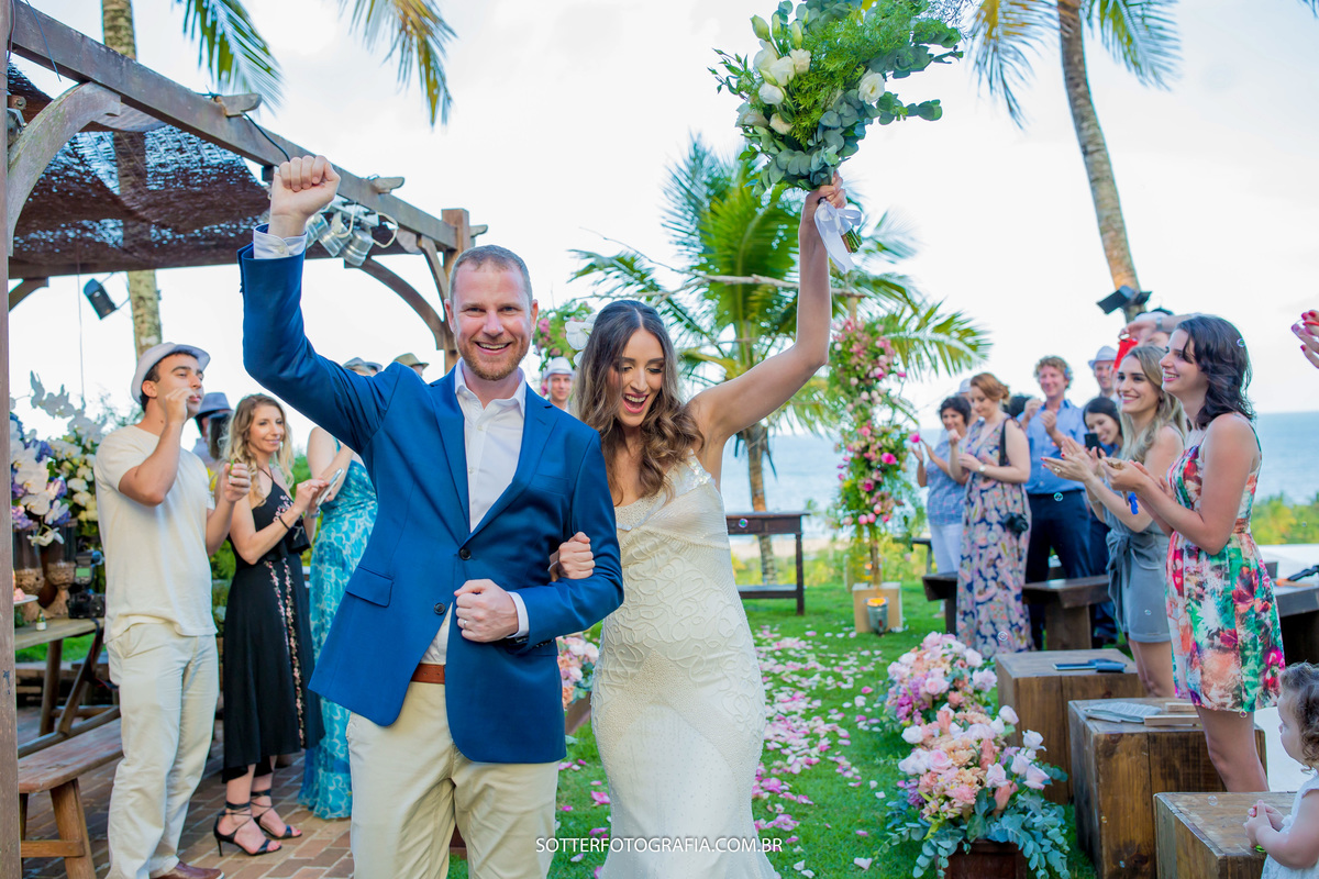trancoso casamento casa de lia noivos buque sotter fotografia 