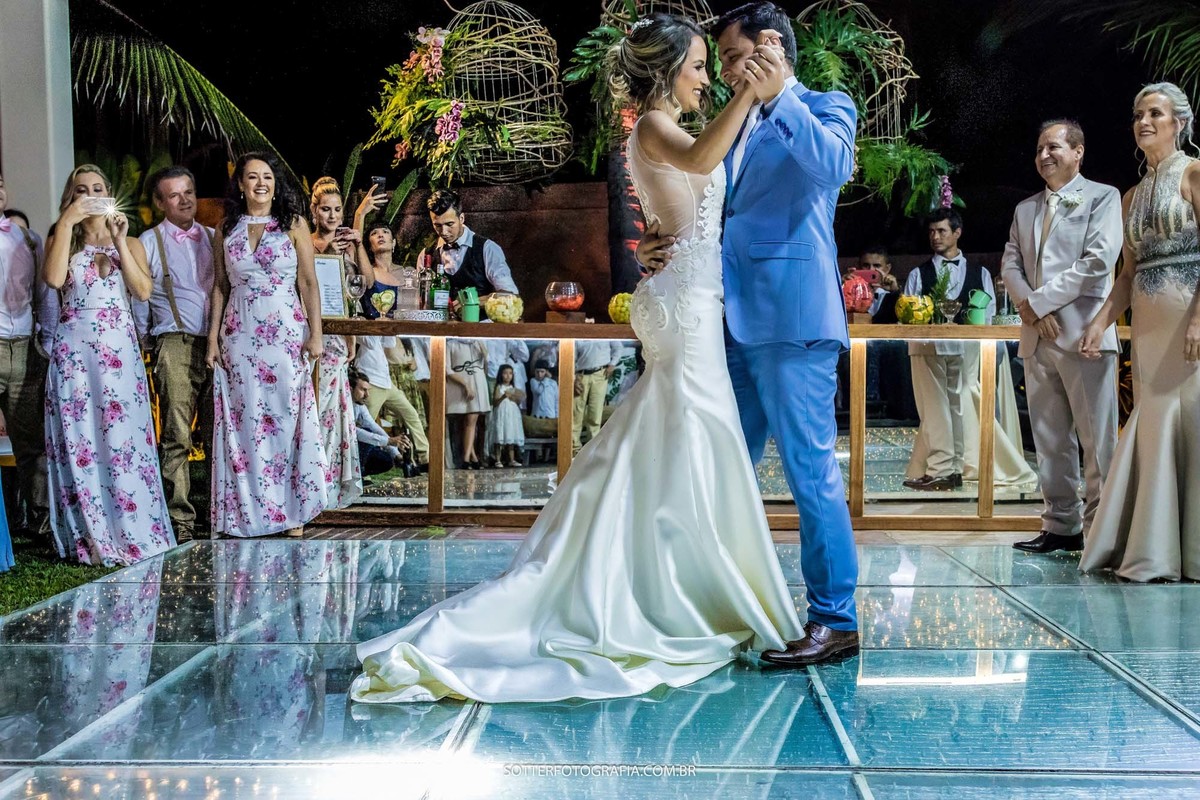 FOTOGRAFO DE CASAMENTO EM TRANCOSO BAHIA CONVIDADOS ANIMADOS 