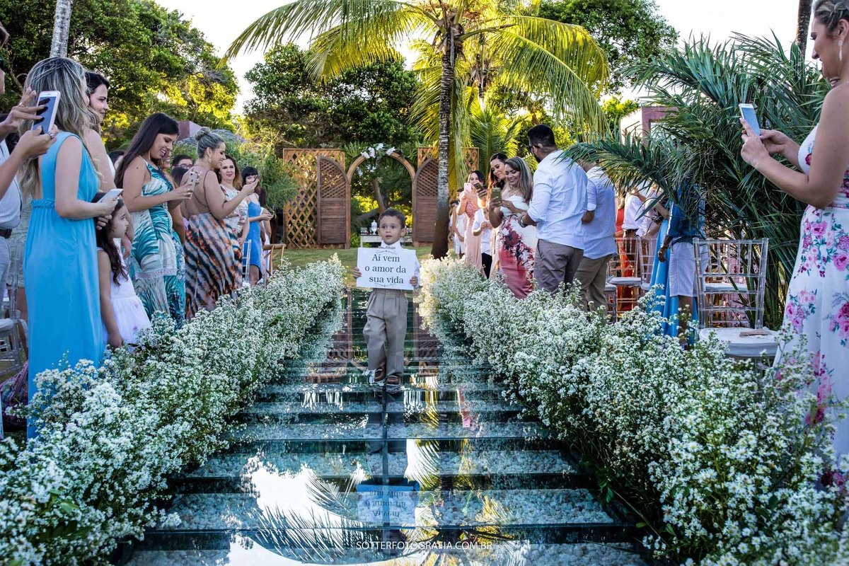 NOIVO entrando na cerimonia em TRANCOSO para o lindo CASAMENTO 