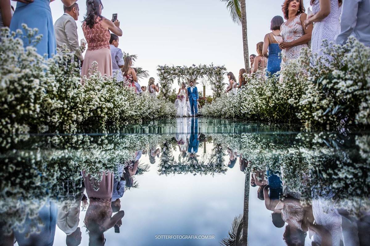 DANÇA DOS NOIVOS EM TRANCOSO DURANTE O CASAMENTO FOTOGRAFO SOTTER 