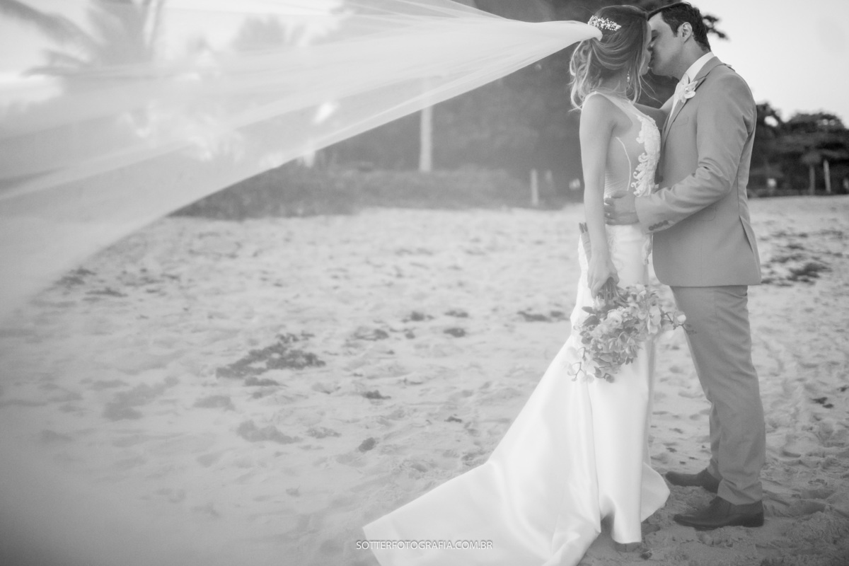 BEBÊ NA PISTA DE DANÇA EM CASAMENTO TRANCOSO SOTTER FOTOGRAFIA 