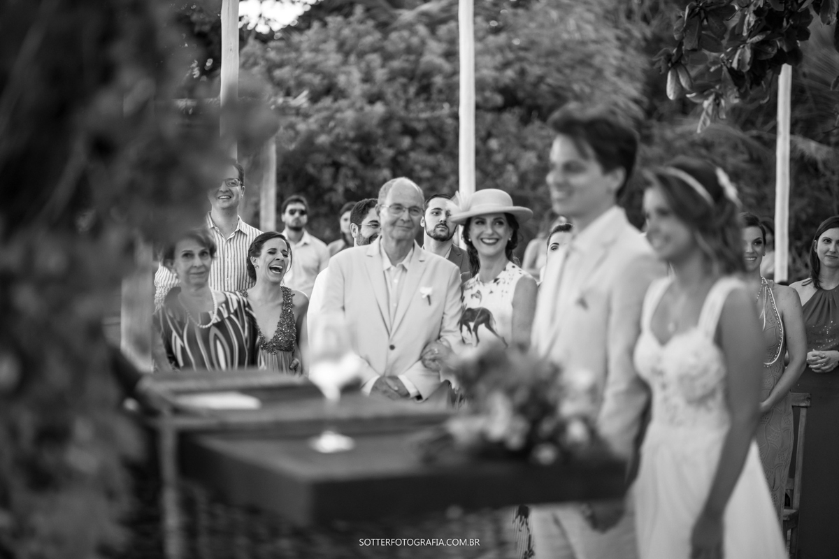 IMAGEM PRETO E BRANCO DO CASAMENTO EM TRANCOSO BAHIA SOTTER FOTOGRAFIA 