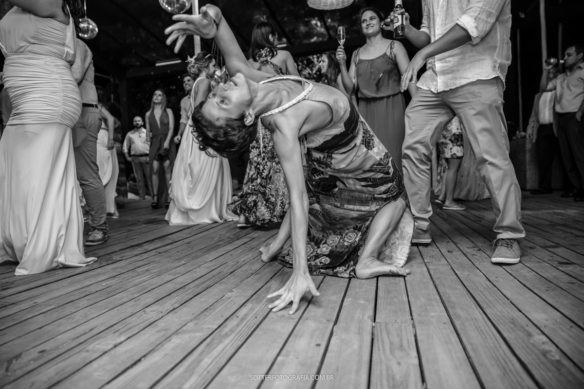 CONVIDADOS DANÇANDO FOTOGRAFO DE CASAMENTO EM TRANCOSO BAHIA