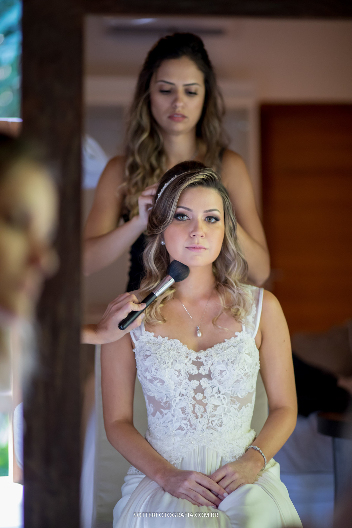 passando o pincel na NOIVA em TRANCOSO BAHIA 