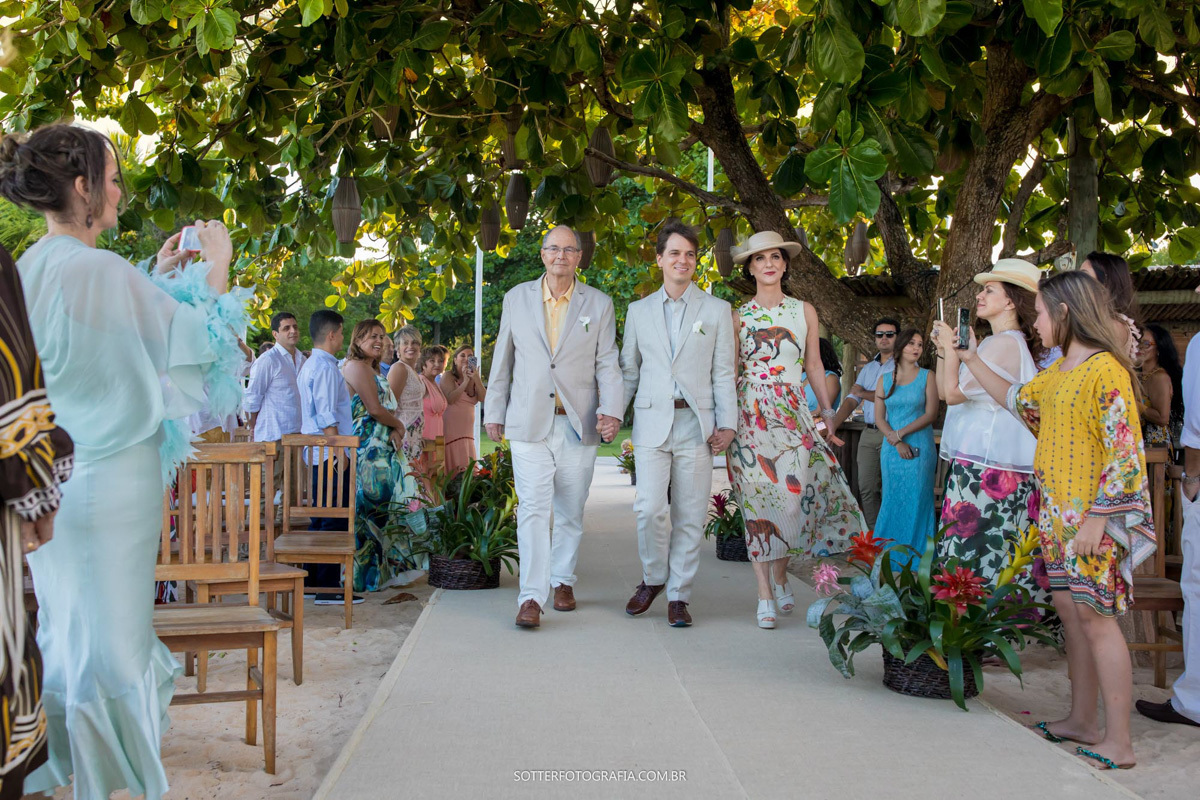 SOTTER FOTOGRAFIA entrada do noivo em TRANCOSO