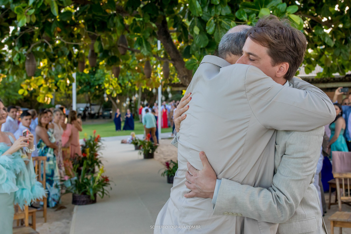 O ABRAÇO DO PAI NO CASAMENTO POR SOTTER FOTOGRAFIA 